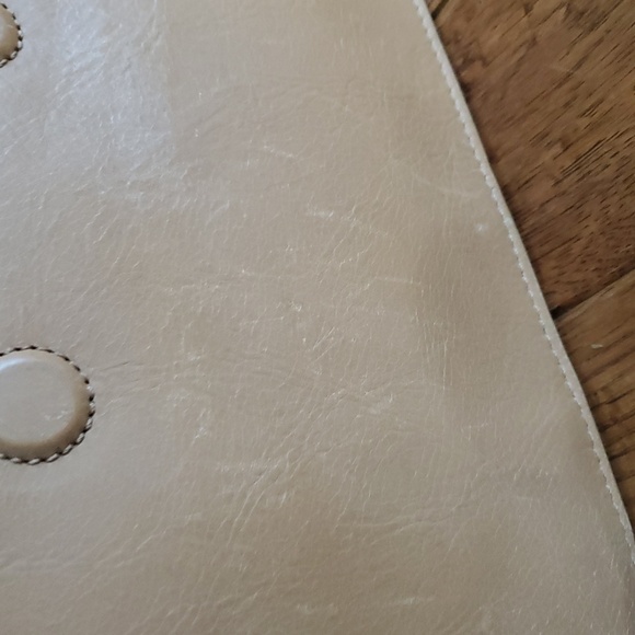 Gathre Pebbled Leather Diaper Backpack With Top Handle - Picture 5 of 15